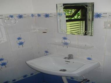 Chitwan Safari Camp & Lodge