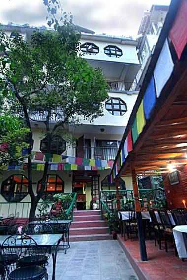 Pilgrims Garden Home