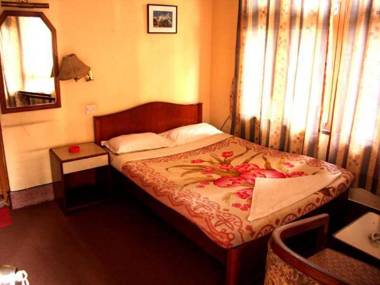 Modern Lai Lai Holiday Inn