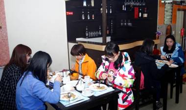 Alpine Hotel & Apartment