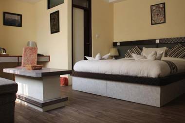 Urban Apartments and Rooms- Deluxe Room 3