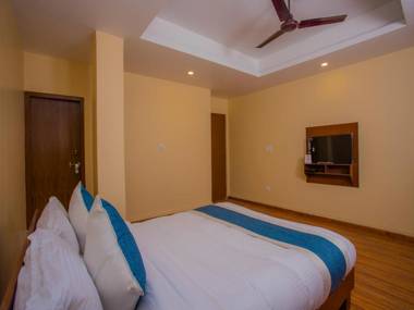 OYO 273 Hotel Rara Palace