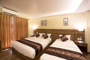 Ganapati Airport Hotel