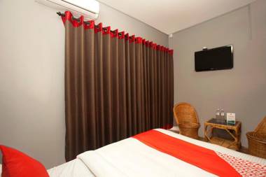OYO 587 Hotel Tradition Inn