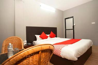 OYO 587 Hotel Tradition Inn