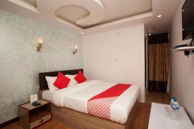 OYO 776 Hotel R Valley View & Family Restaurant