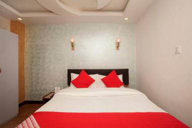 OYO 776 Hotel R Valley View & Family Restaurant