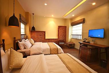 Woodapple Hotel and Spa