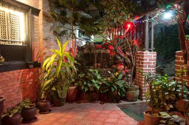 Hotel Lotus Buddha Inn