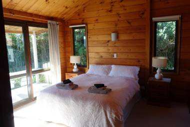 Waiheke Island Vineyard Holiday Houses