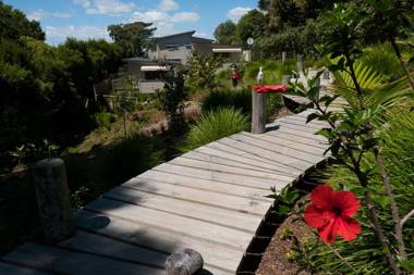 Oneroa Secret Garden Apartments