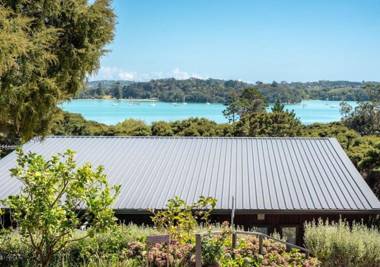 The Cottage at Te Whau Retreat
