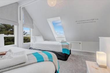 Woodside Bay Cottage