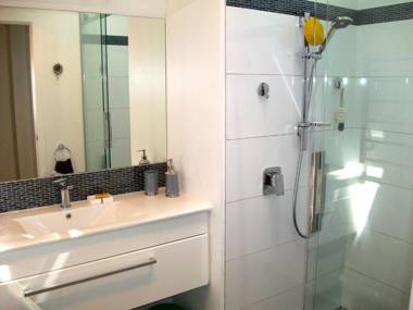 Onetangi Haven - Onetangi Holiday Home