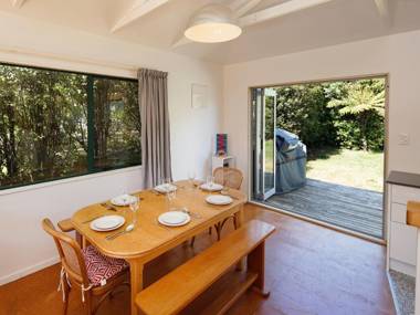 Island Time - Onetangi Holiday Home