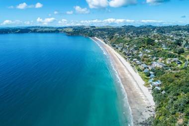 Sanctuary On The Beach - Onetangi by Waiheke Unlimited