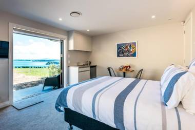 The Apartment - Sea Views at Te Whau Point by Waiheke Unlimited