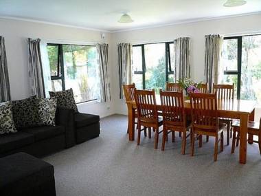 Little Oneroa - Little Oneroa Holiday Home