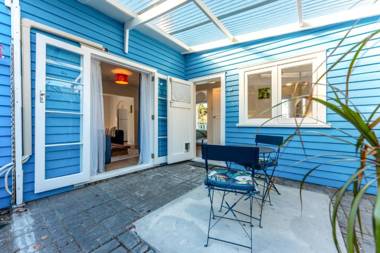 The Butterfly Bach - Surfdale Holiday Home