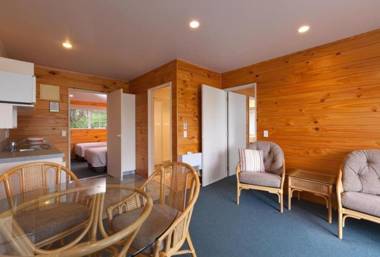 Pauanui Pines Motor Lodge