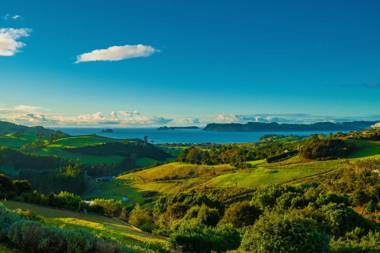 Bayview Valley Lodge Bed & Breakfast