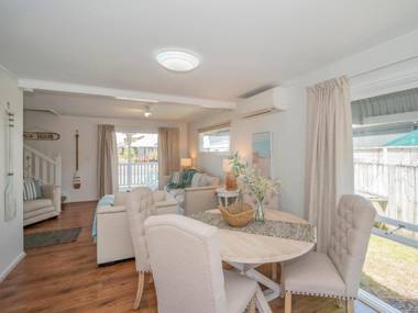 The Doll's House - Whitianga Holiday Home