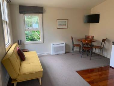 Wellington City Cottages