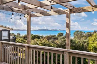 The Cottage - Snells Beach Holiday Home
