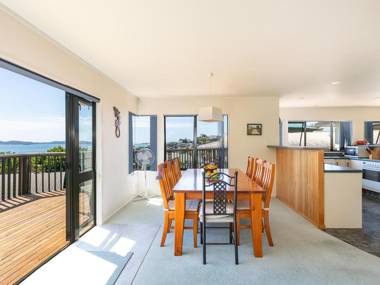 Kawau Vista - Snells Beach Holiday Home