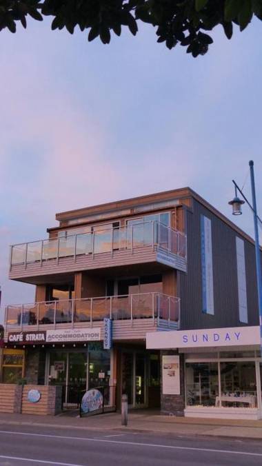 Beach Pacific Apartments