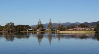 Athenree Waterside Accommodation