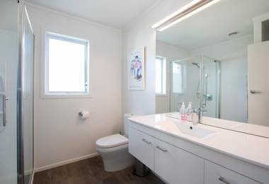 The Waihi Beach House - Waihi Beach Holiday Home