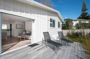 The Waihi Beach House - Waihi Beach Holiday Home