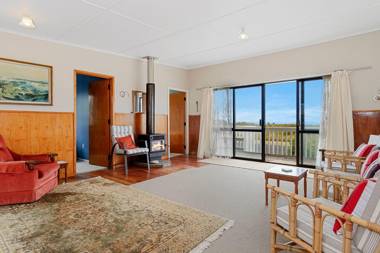 Waihi Bliss - Waihi Beach Bach