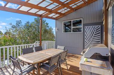 Surfin or Chillin - Waihi Beach Holiday Home