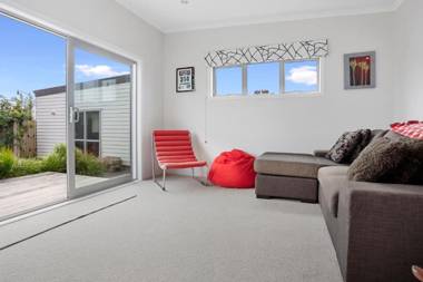 A Reel Retreat - Waihi Beach Holiday Home