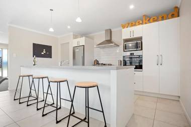 The Weekend Bach - Waihi Beach Holiday Home
