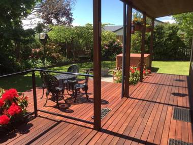 Blue Ridge Apartments & B&B