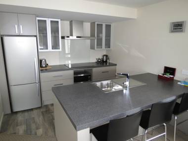 Fiordland Lakeview Motel and Apartments