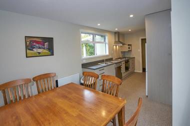 Accommodation Fiordland -The Three Bedroom House at 226A Milford Road