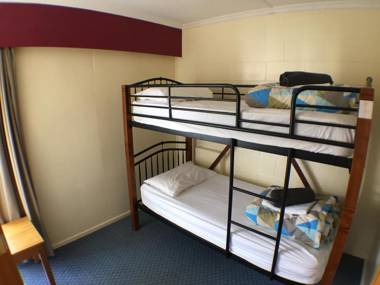 Te Anau Lakefront Backpackers