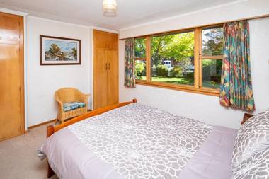 Copper Trout Cottage - Te Anau Bach