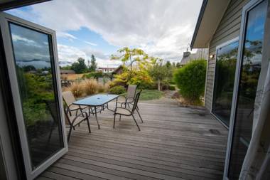 Southland Sounds - Te Anau Holiday Home