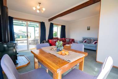 Dee's on Bligh - Te Anau Holiday Home