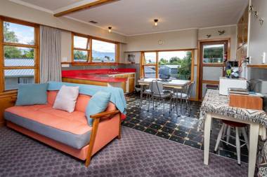 Grand View - Te Anau Holiday Home