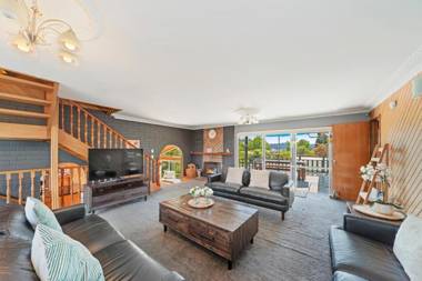 Choice Wharewaka - Taupo Holiday Home