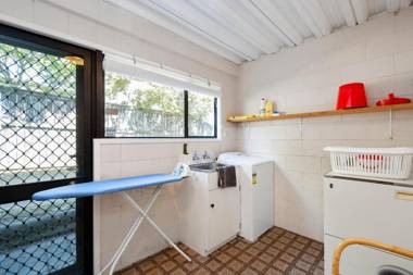 Lake Vista at Two Mile Bay- Taupo Central Holiday Home