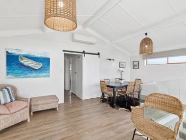 Lakeside Vista - Taupo Holiday Home