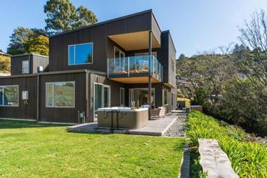 Hideaway at the Bay - Taupo.