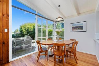 Huia Street Haven - Taupo Holiday Home